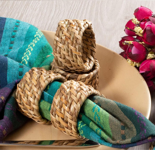 Lightnpro Natural Sea Grass Decorative Napkin Rings Set of 12, Serviette Napkin Rings Bulk for Party Decoration, Table Top Décor for Dinning Table, Everyday, Christmas, Easter Family Gatherings