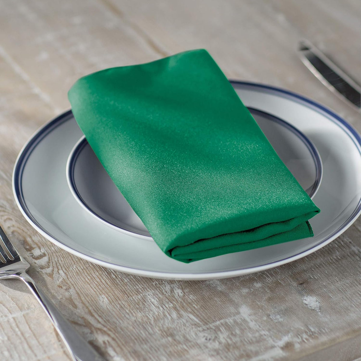 LA Linen 4-Pack Poly Blend Napkins - Soft, Washable, Stain & Wrinkle Resistant - Dinner & Party Napkins - 18x18 - Jade
