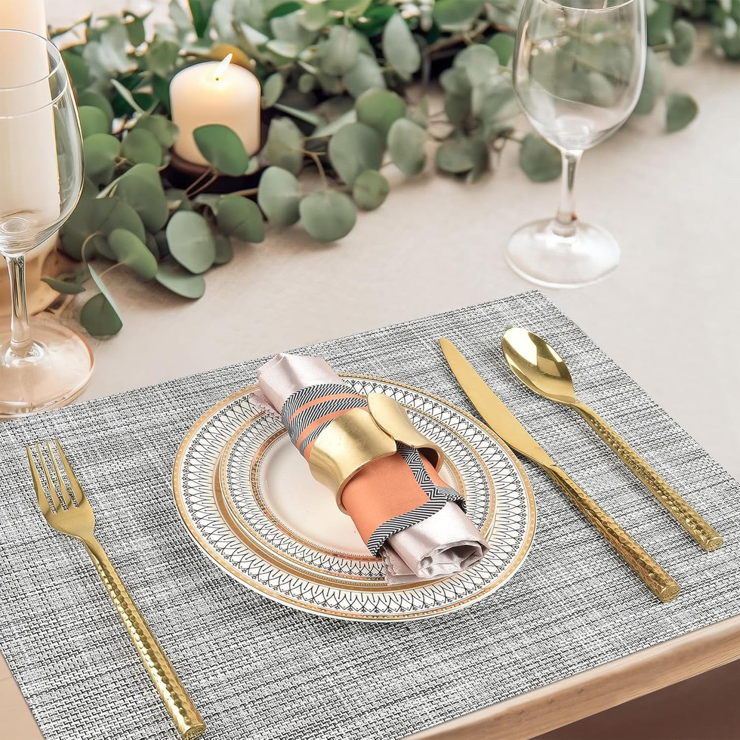 SLKQG Placemats Set of 8 - Easy Clean Washable Vinyl Placemats - Wipeable Heat Resistant Table Mats for Dining Table - 17.7x11.8 Inch (8, Black & White Two-Tone)