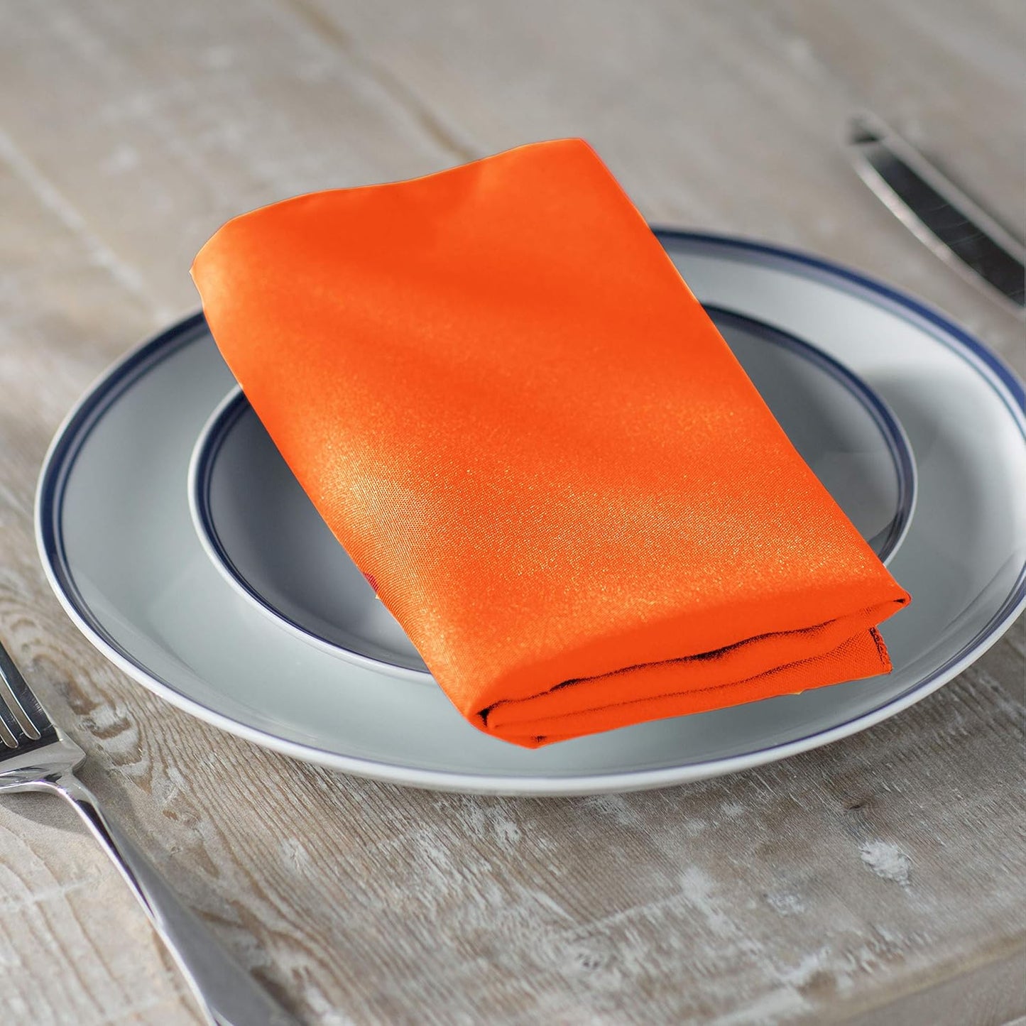 LA Linen 4-Pack Poly Blend Napkins - Soft, Washable, Stain & Wrinkle Resistant - Dinner & Party Napkins - 18x18 - Orange