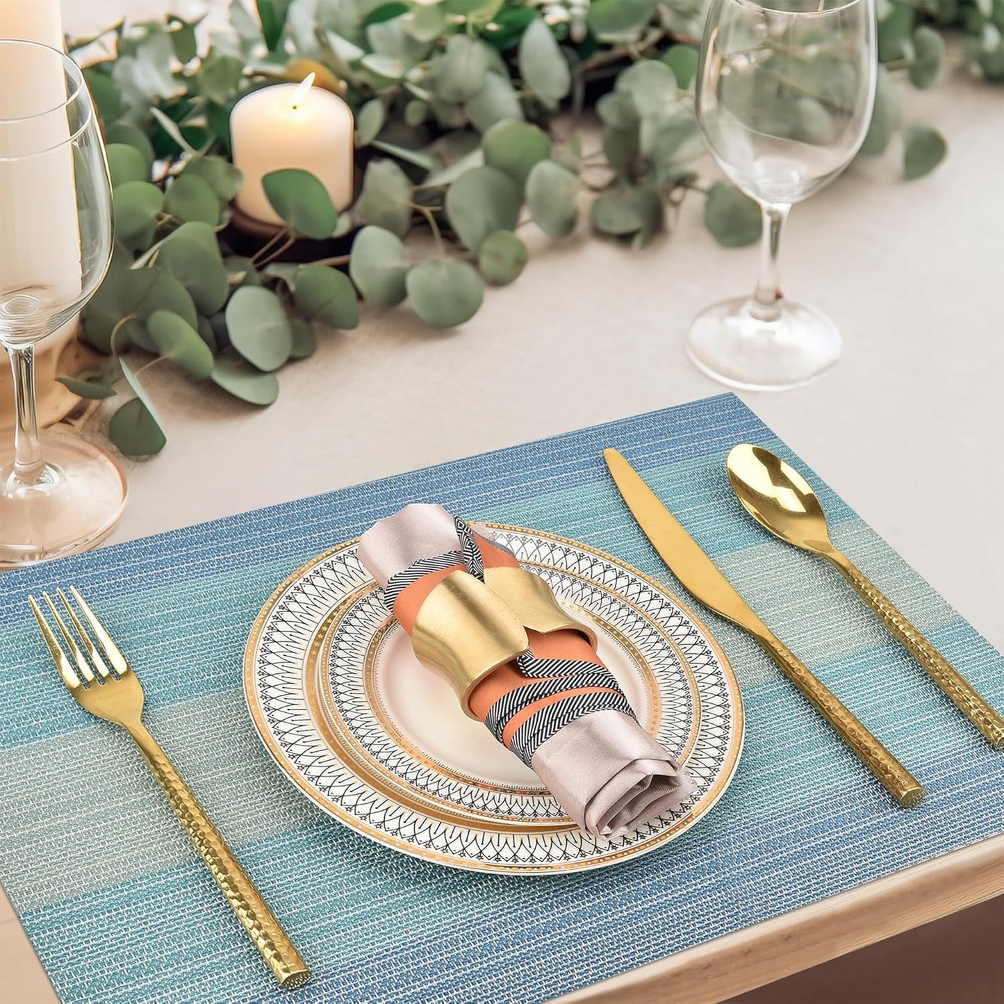 SLKQG Placemats Set of 6 - Easy Clean Washable Vinyl Placemats - Wipeable Heat Resistant Table Mats for Dining Table - 17.7x11.8 Inch (6, Blue Gradient)
