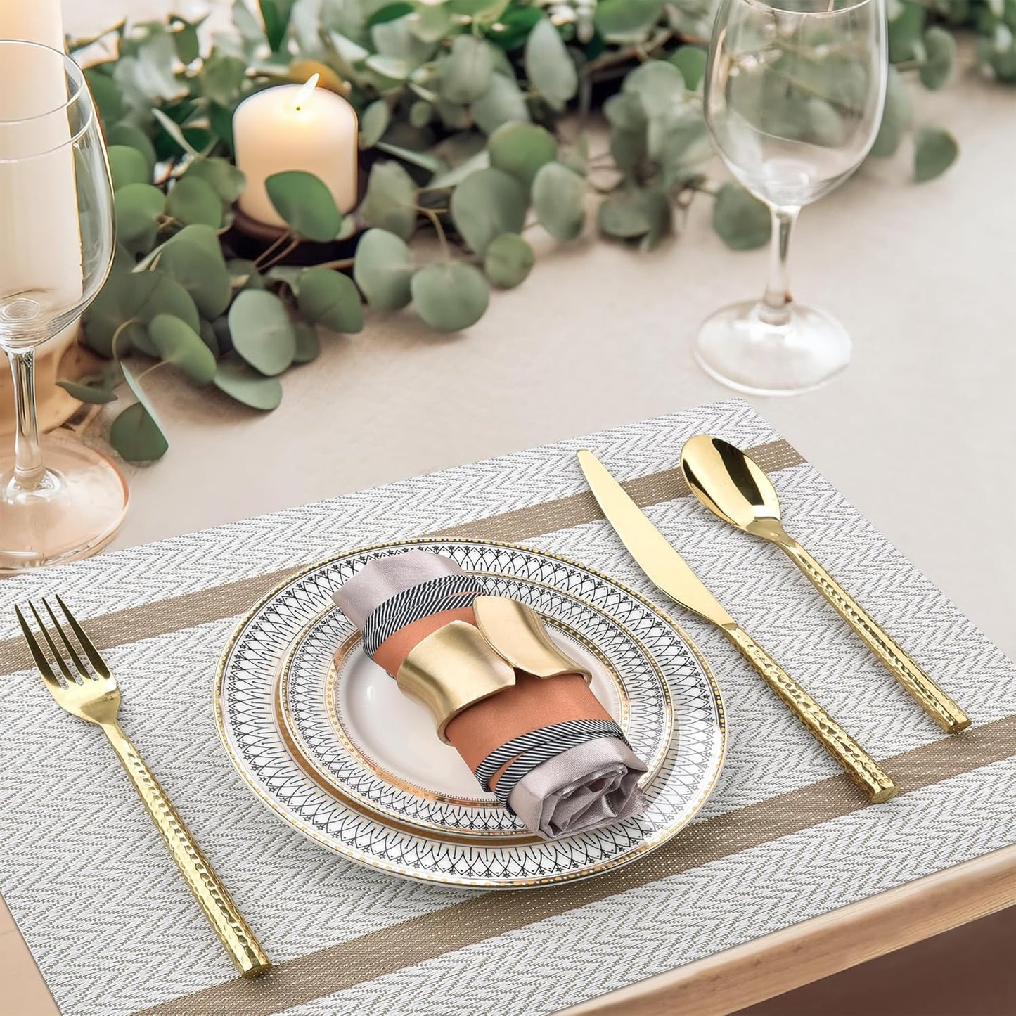 SLKQG Beige White Placemats Set of 4 - Easy Clean Modern Washable Plastic Place Mats - Heat Resistant Placemats for Kitchen Table - PVC Table Mats for Dining Table(Beige White with Stripes, 4)