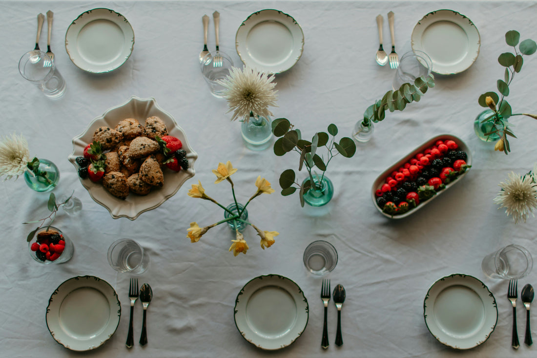 Elegant Spring Table Decor: Hosting Your Palm Sunday Family Brunch