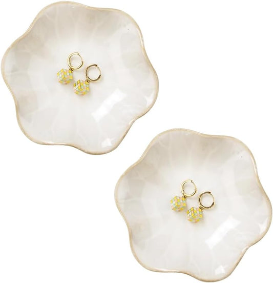 2PCS White Lotus Leaf Shape Ring Holder Dish, Small Key Bowl, Ceramic Trinket Tray Jewelry Dish Organizing Necklace Earrings for Mom Friend Sister, All Jewelries Are NOT Included, White.