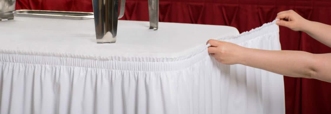 Surmente Red Table Skirt, 14ft Polyester Tablecloth for Weddings, Banquets, or Restaurants