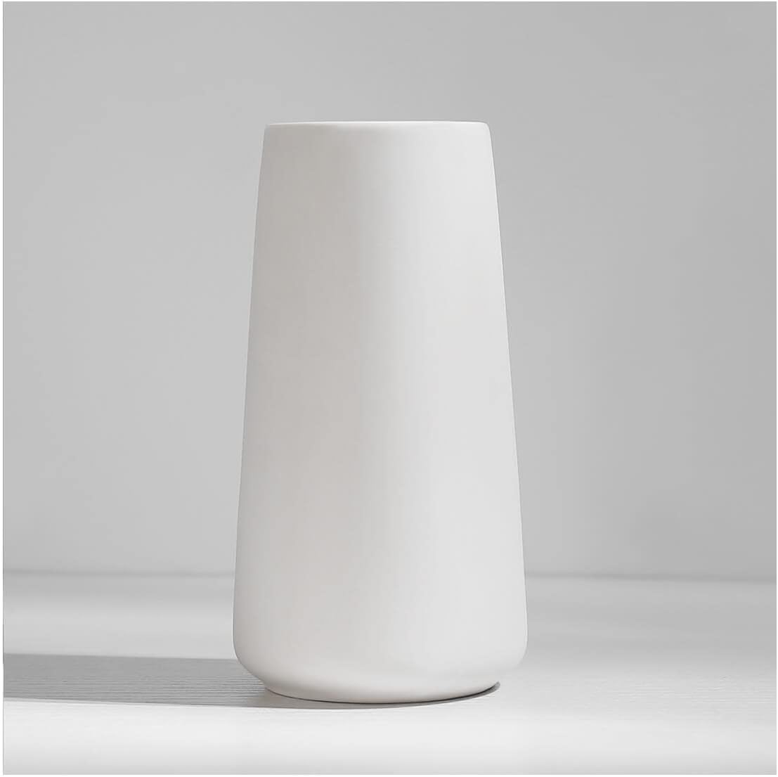 Ceramic Vases - Nordic Minimalism Style Decoration, Elegant Vase for Mantel, Table, Living Room Decoration, White Modern Geometric Decorative Flowers Vases for Home Decor