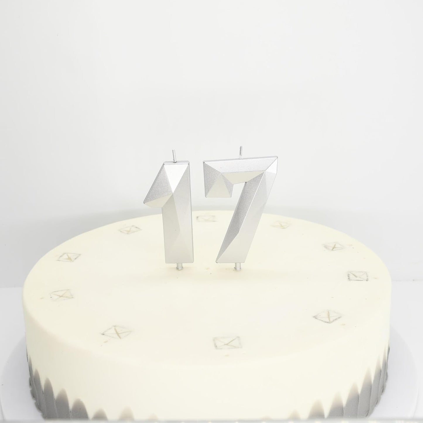 DERVENTA Birthday Candle Big Number 3D Silver 3.7 inch Party Celebration Anniversary Decoration Cake Topper 1 Piece (Number 17 Silver)
