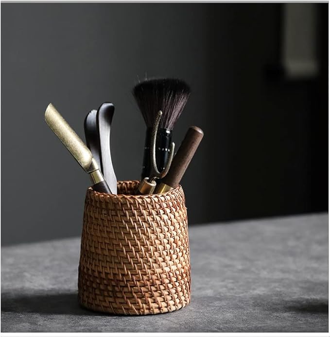 Elsjoy Set of 2 Wicker Pencil Holder, Natural Rattan Pen Cup Woven Makeup Brush Holder, Rustic Utensil Caddy Wicker Pen Organizer for Home Decor, Office, Kitchen