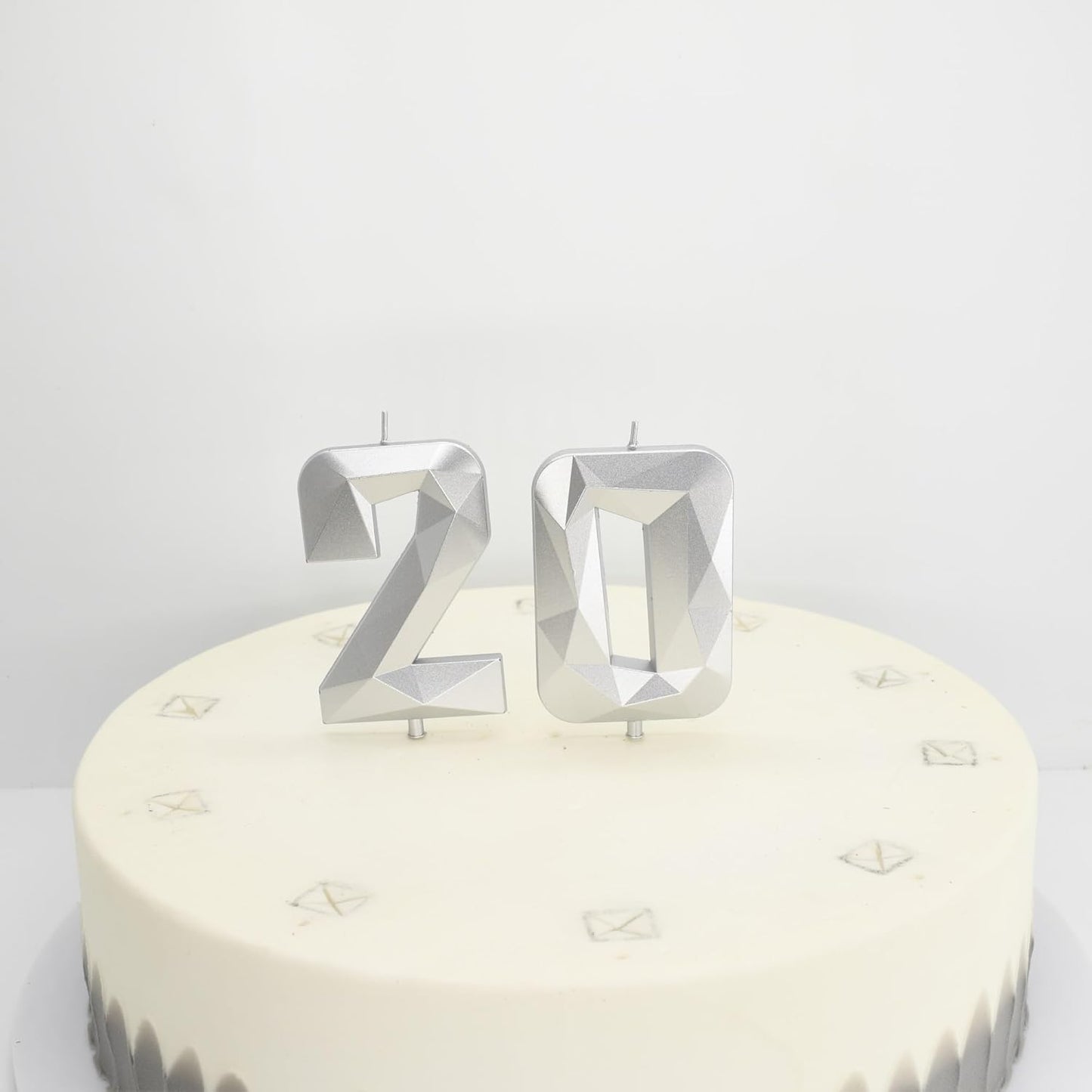 DERVENTA Birthday Candle Big Number 3D Silver 3.7 inch Party Celebration Anniversary Decoration Cake Topper 1 Piece (Number 30 Silver)