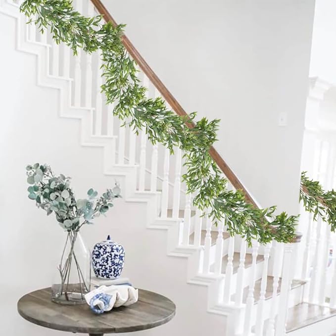 Briful 5ft Long Artificial Boxwood Garland, Realistic Greenery Garland for Door Mantle, Eucalyptus Garlands for Farmhouse Home Centerpiece Table Decor