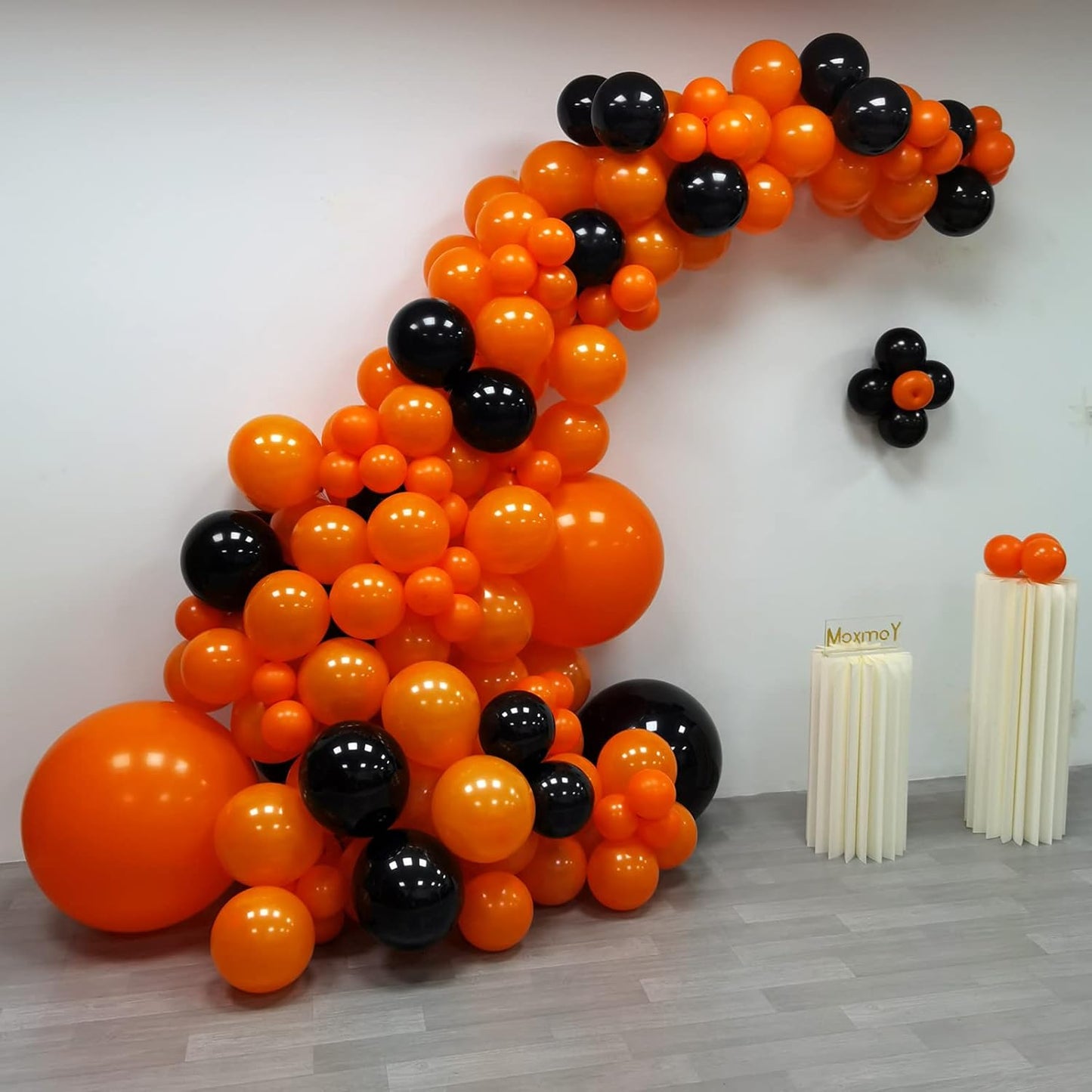 Orange Black Balloon Garland 163 Pcs 18In 12In 10In 5In Latex Balloons Arch Kit for Halloween Trick or Treat Spooky Ghost Party Graduation Anniversary Birthday Party Decors (Orange Black)