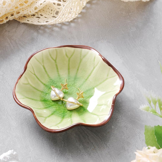 Ice Cracking Leaf Jewelry Dish, Decorative Ring Holder Small Trinket Tray Bowl, Gifts for Daughter Mom Friends, Grass Green.