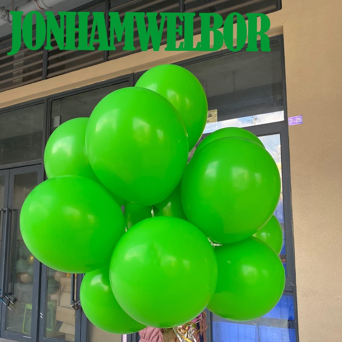 Jonhamwelbor Green Balloons 100 Pack 12 inches Latex Helium Balloons Birthday Party Decorations (With Green Ribbon)