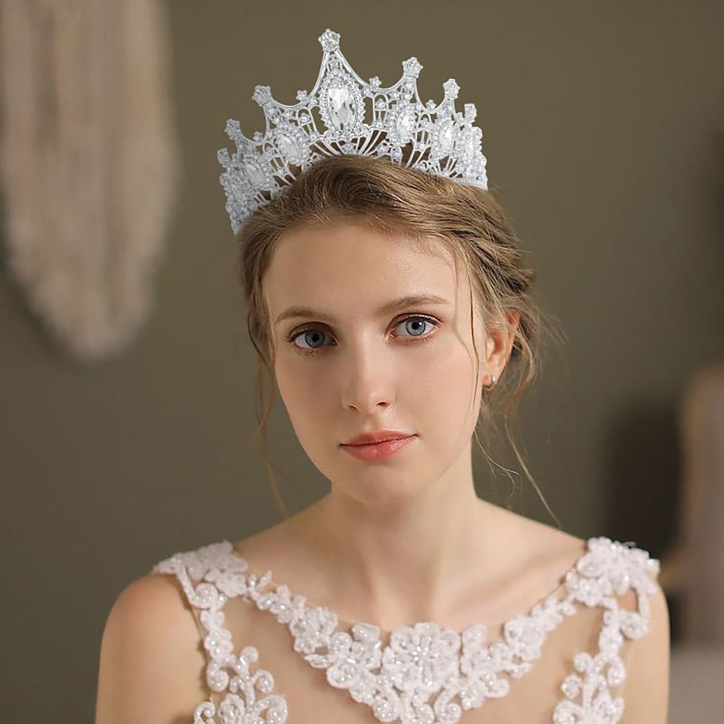 Rhinestone Headbands Crown for Women and Girls, Princess Tiaras Crown for Bridal, Crystal Queen Tiara Head Band Hair Accessories for Prom Wedding and Party
