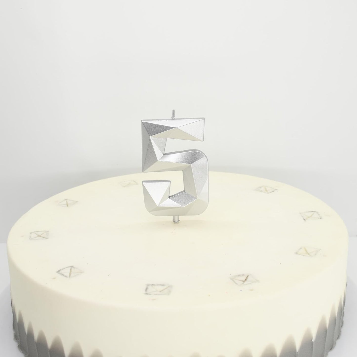 DERVENTA Birthday Candle Big Number 3D Silver 3.7 inch Party Celebration Anniversary Decoration Cake Topper 1 Piece (Number 5 Silver)