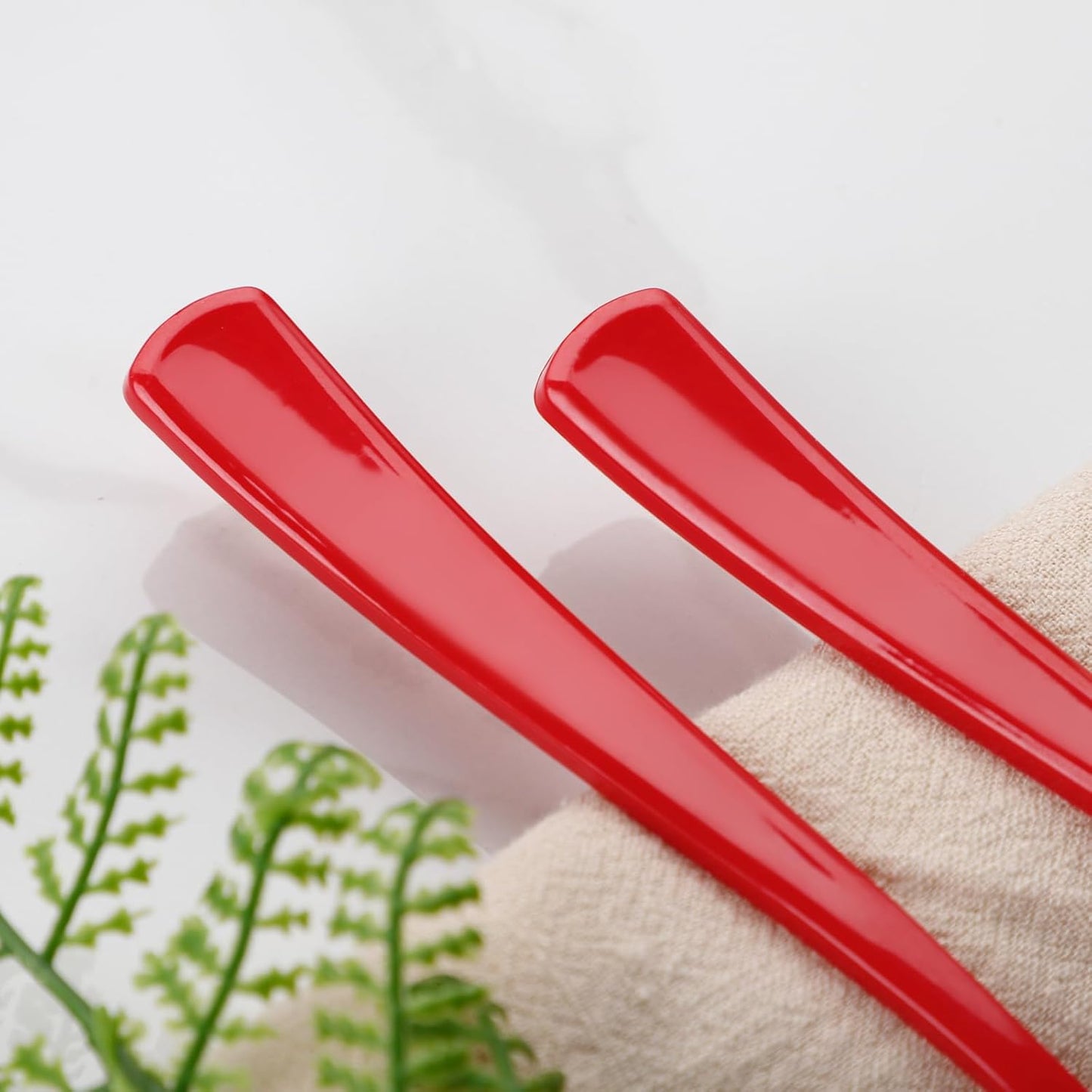 WDF 100 Red Christmas Forks - 7.4inch Heavy Duty Disposable Plastic Cutlery for Dessert Cake, Christmas or Daily Use