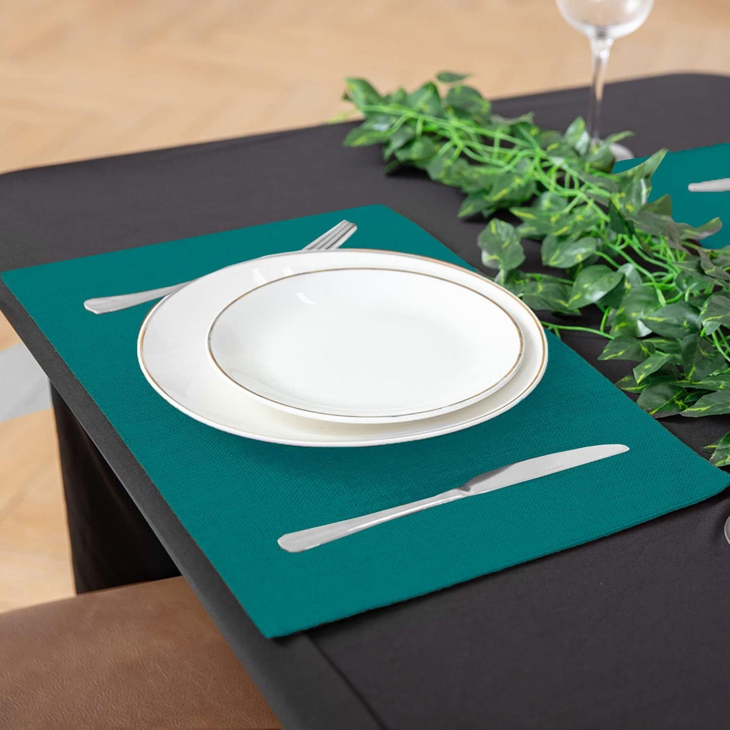 Cloth Placemats Set of 8, Linen Type Fabric Placemats Machine Washable Heat Resistant Placemats Wrinkle Free Thick Polyester Kitchen Place Mats for Dining Table (Teal Blue)