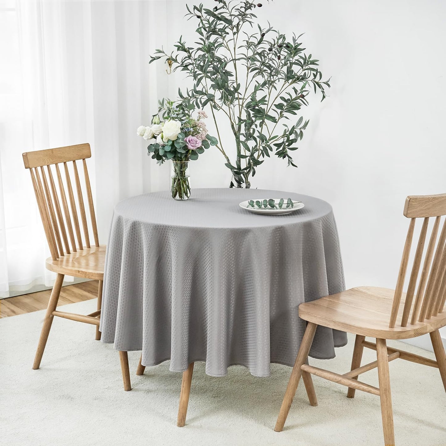 maxmill Round Weaved Texture Design Tablecloth Spill-Proof Wrinkle Free Soft Washable Table Cloth for Circular Table Cover, for Dining Room Buffet Banquet Parties Holiday Dinner, 70 Inch Light Grey