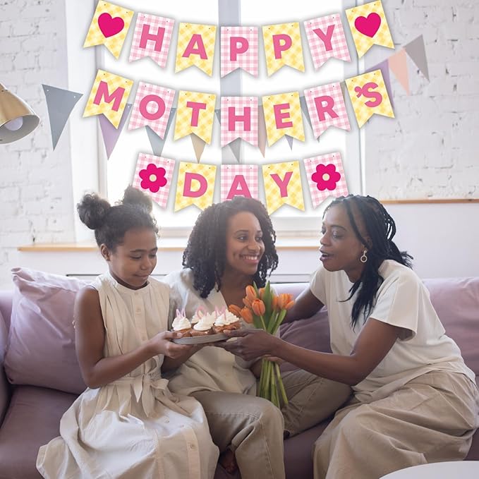 Happy Mother's Day Banner Set Decoration for Mother's Day Party Decorations Backdrop Garland for Mom Mother's Day Glitter Garland Photo Props (Yellow Heart Plaid)