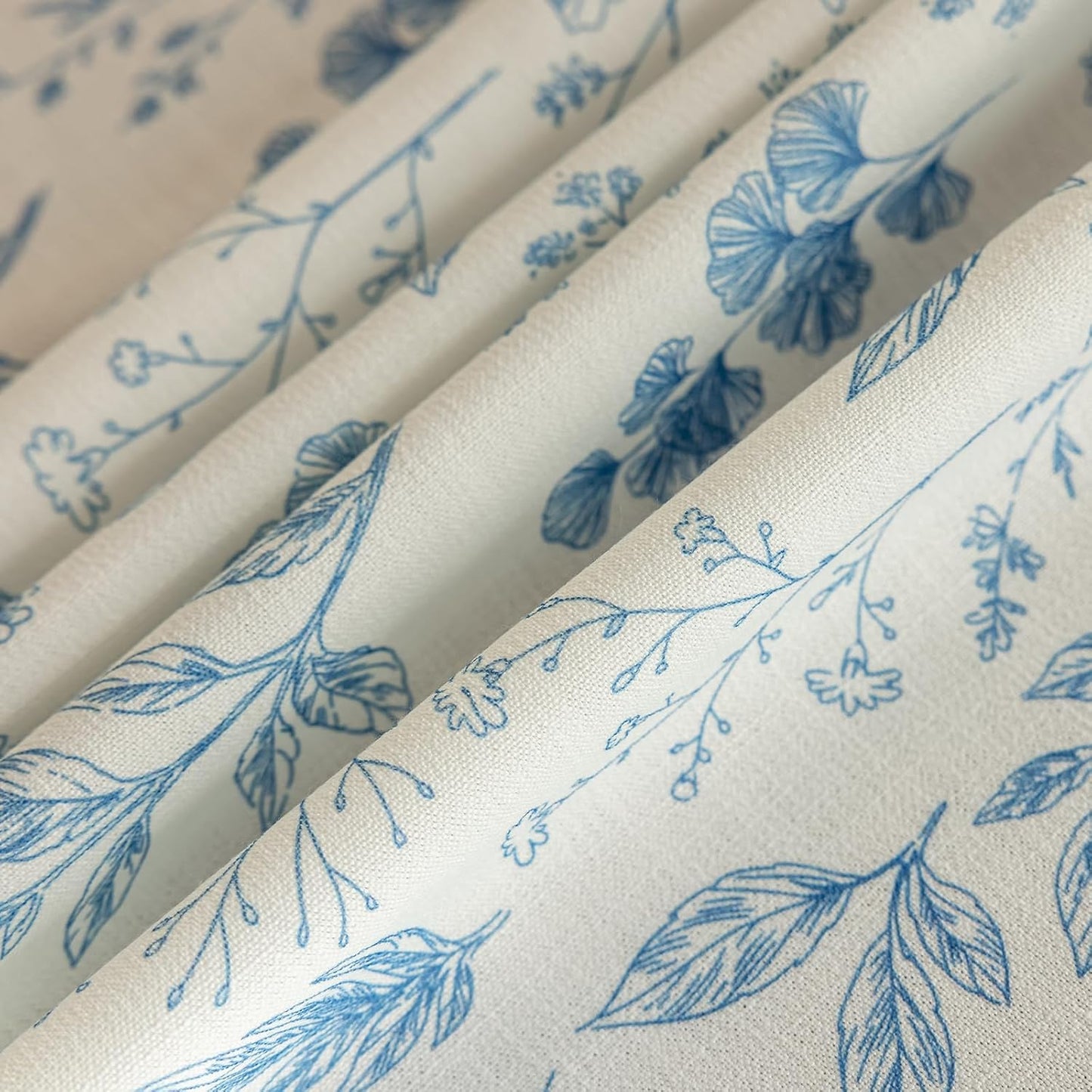 ENJOYBRIDAL Blue Floral Tablecloth - 60 x 120 Inch - Camping Rectangular Table Cloth Flower Dining Room Polyester Picnic Table Cover 10-12 Seats Farmhouse Washable Vintage Cute Furniture Protector