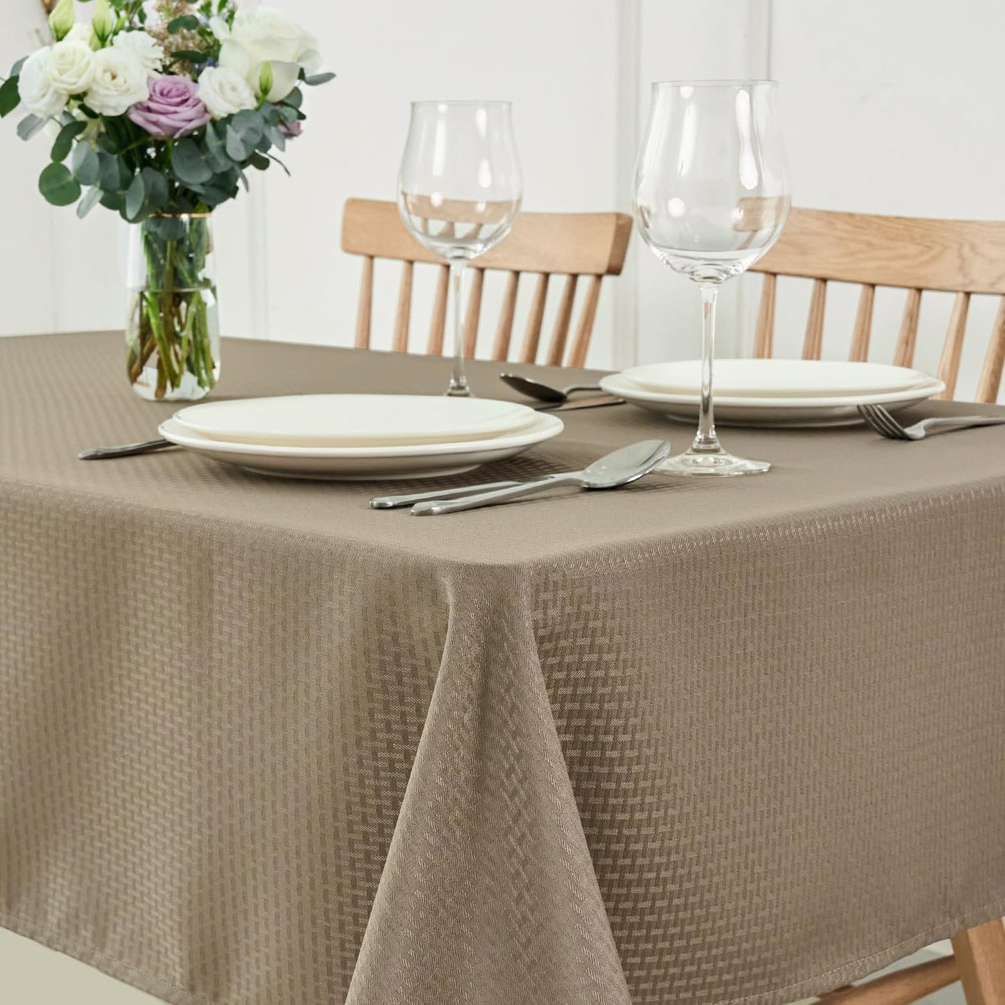 maxmill Weaved Texture Tablecloth Water Resistance Antiwrinkle Spillproof Soft Washable Table Cloth for Dining Room, Buffet Banquet Parties Holiday Dinner, Rectangular 70 x 108 Inch, Brown