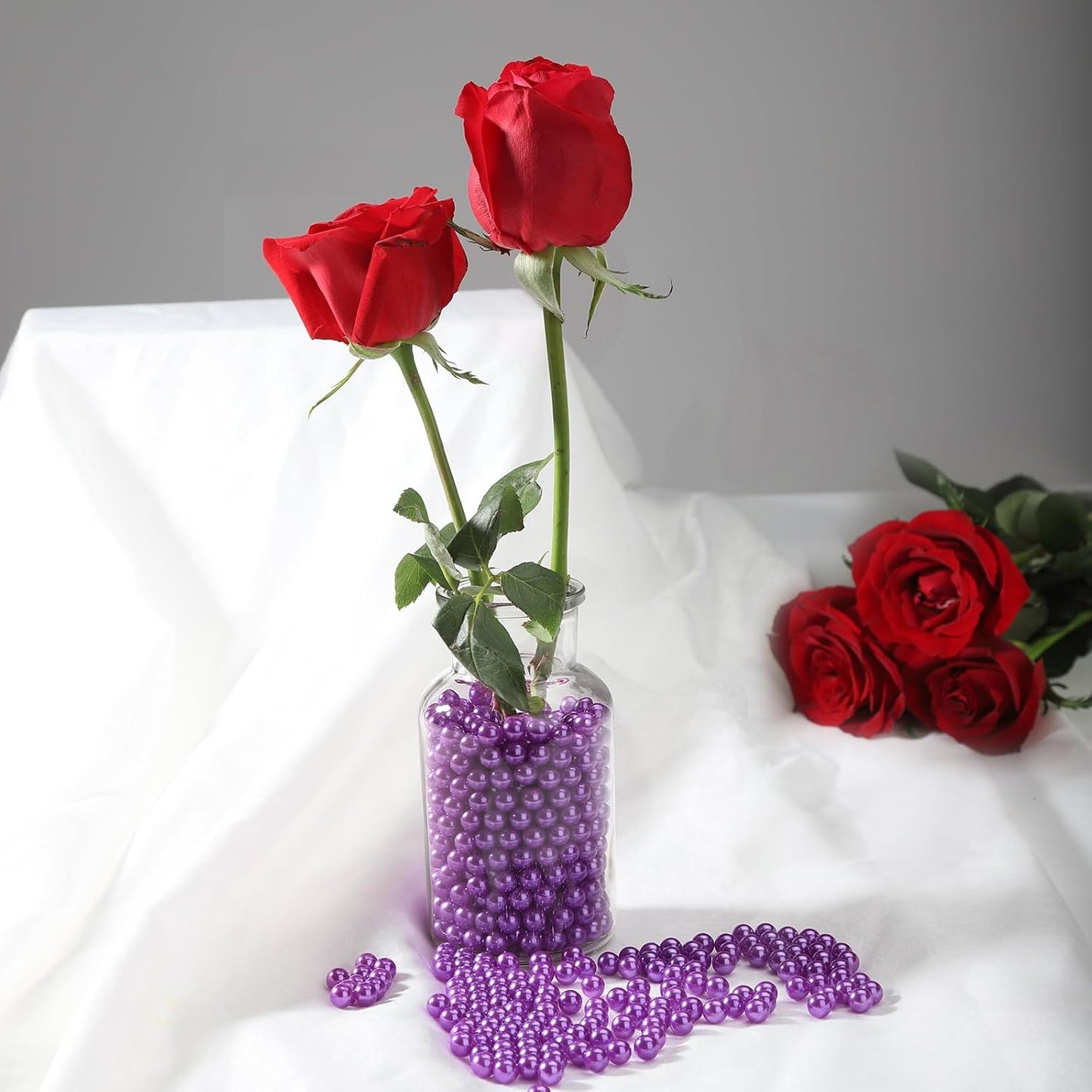 980pcs Undrilled Holeless ABS Faux Pearl Beads for Vase fillers, No Hole Round Pearls for Cosmetic Boxes, DIY Parts, Table Scatter, Wedding, Birthday Party Home Decorating (Purple, 8mm)