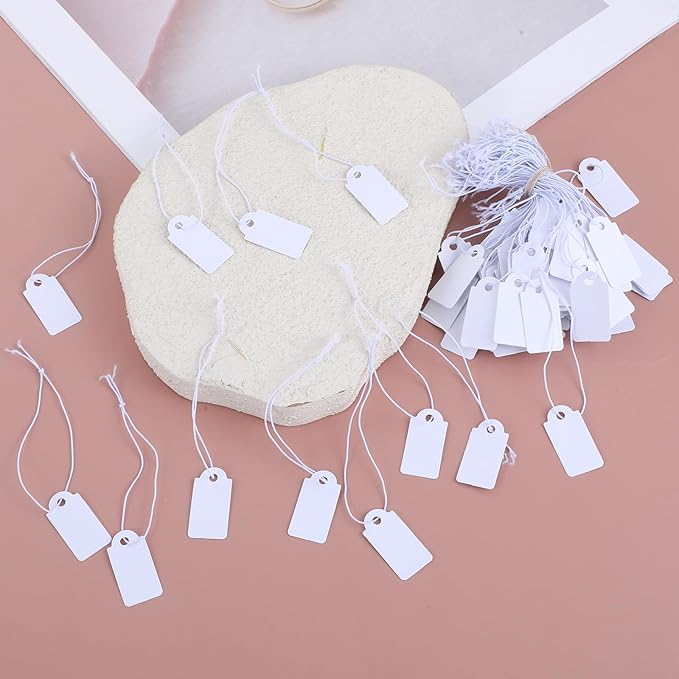 200 Piece Small Tags with Elastic String White Hang Price Tags 1.02×0.47inch Writable Gift Tag Blank Label Display Tag Marking Shipping Label for Clothes Jewelry Product Price Marking