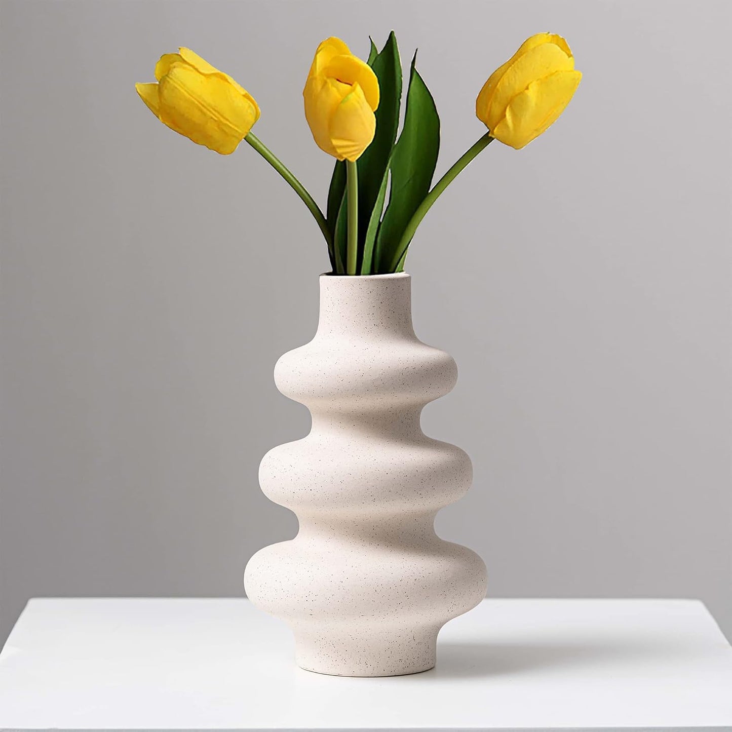 Ceramic Modern Dried Flower Vase, Off White Round Pampas Vase, Boho Home Decor for Centerpiece Wedding Dinner Table Party Living Room Office Bedroom, Housewarming Gift