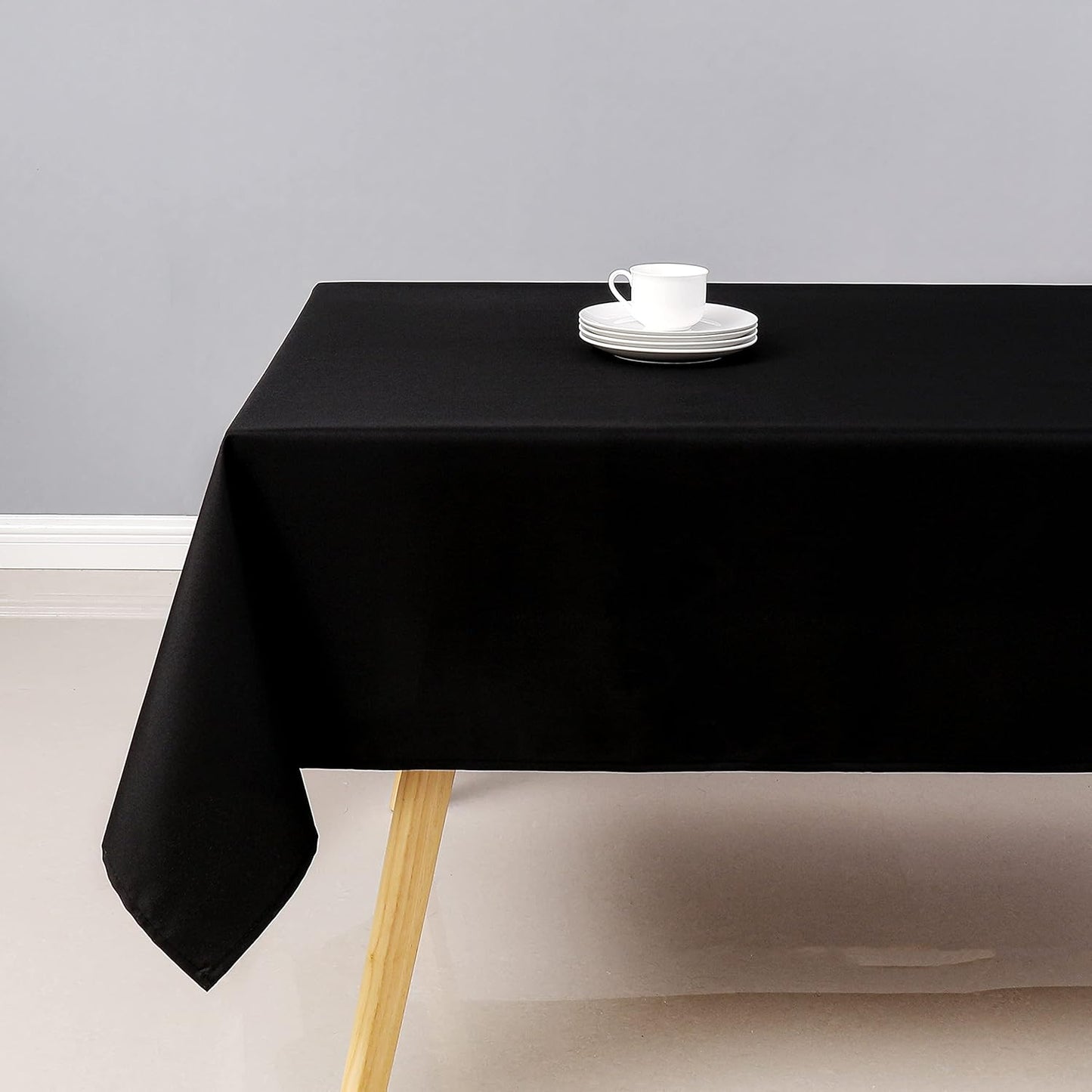 Wewoch Black Rectangle Tablecloth Water Resistant Washable Polyester Table Cloth for Dining,Kitchen, Parties Weddings and Outdoor Use 60 Inch by 104 Inch