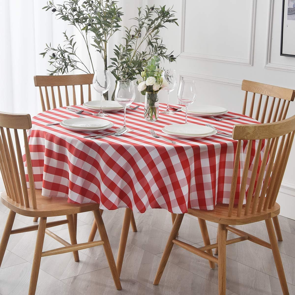 maxmill Round Checkered Tablecloth Spillproof Wrinkle Free Heavy Weight Gingham Table Cloth for Circular Table Cover Buffalo Plaid for Buffet Banquet Parties Holiday Dinner 70 Inch Red and White