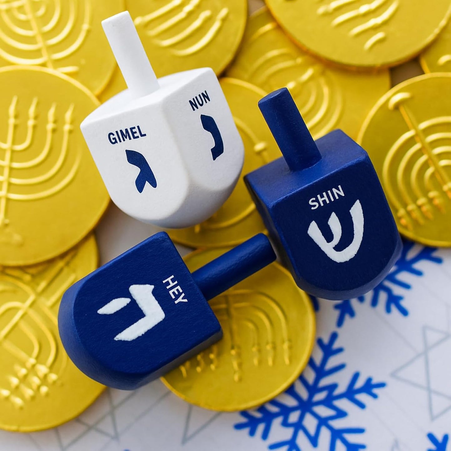 Wettarn 100 Pieces Hanukkah Dreidels Bulk Wooden Hanukkah Dreidels with Game Instruction Cards for Party Game(Size 1,Cool Style)