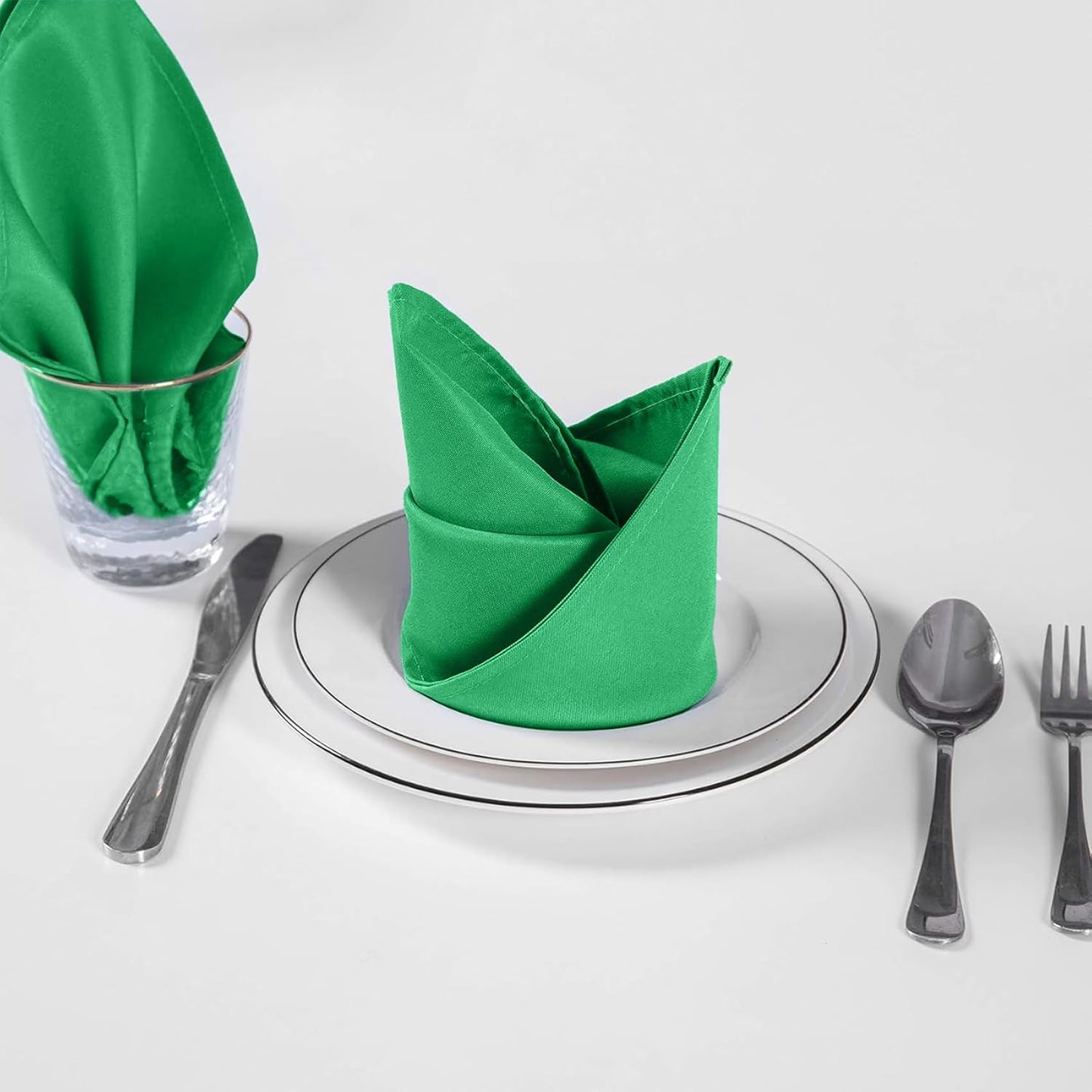 Cupuamon Cloth Napkins 17x17 inch Washable Polyester Dinner Napkins Soft Table Napkins for Wedding Party Dining Banquet(Emerald,12PCS)