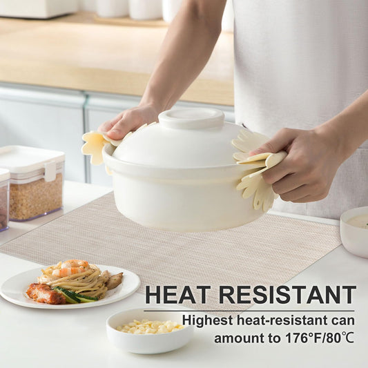 Vinyl Placemats Set of 8, PVC Woven Washable Non-Slip Table Mats, Heat Resistant Wrinkle Free Place Mats for Dining Table, Easy to Clean (8, Beige)