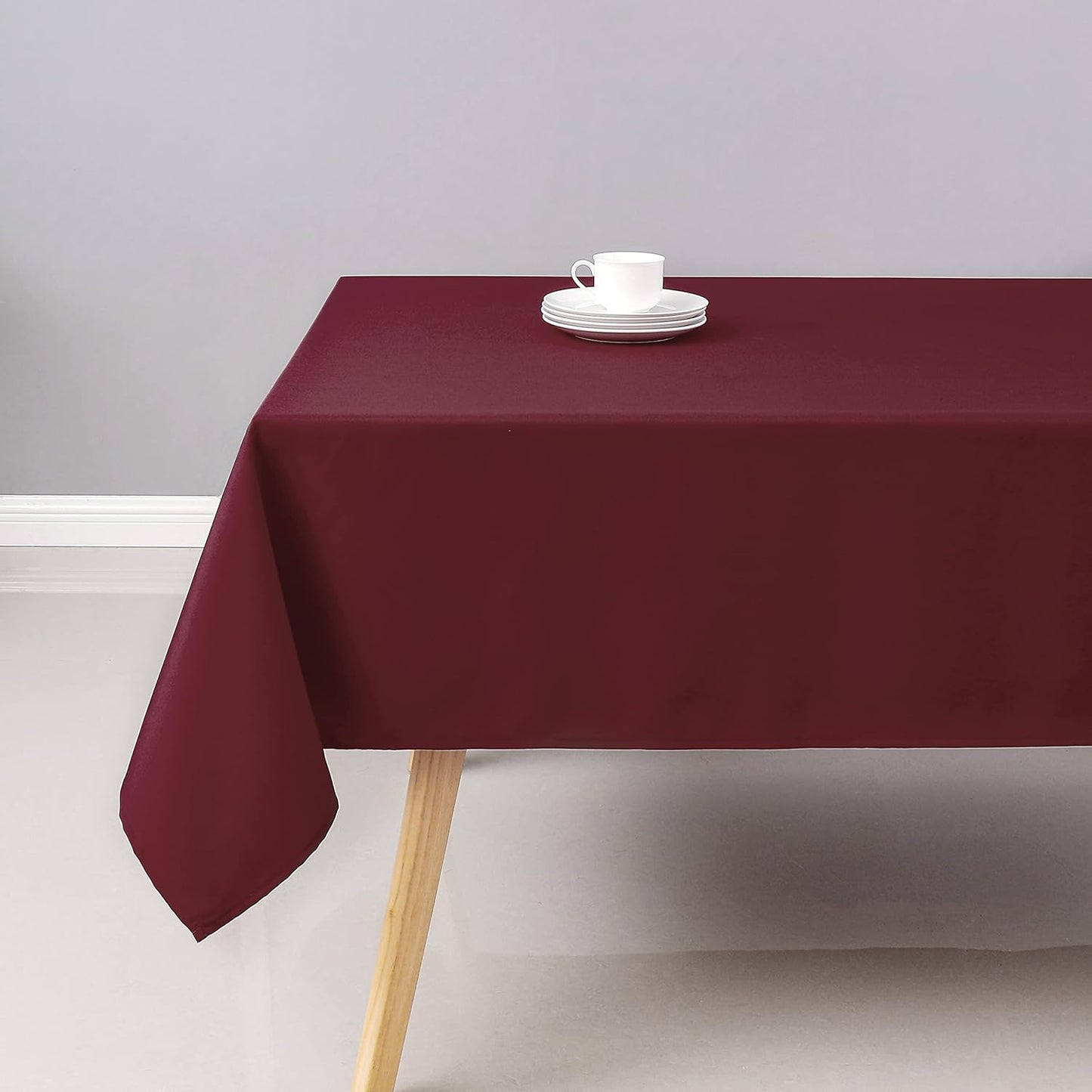 Wewoch Burgundy Rectangle Tablecloth Water Resistant Washable Polyester Table Cloth for Dining,Kitchen, Parties Weddings and Outdoor Use 60 Inch by 120 Inch