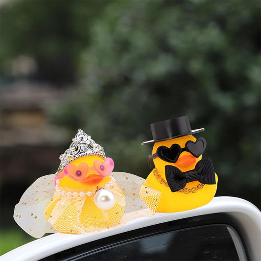 wonuu Pair Set of 2 Bride and Groom Rubber Ducks for Wedding Favors, Party Favors, Ceremony Gift Set, Marriage Souvenir, Marry Blessings, Aniversary Present, White Dress&Short Top Hat
