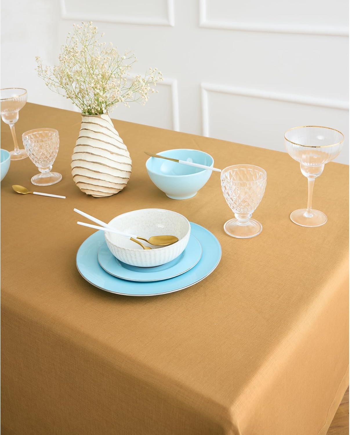 Solino Home Linen Tablecloth for Rectangle Tables 60 x 108 Inch - 100% Pure Linen Caramel Table Cloth - Fete, Machine Washable Cloth Tablecloth for Fall, Autumn, Thanksgiving