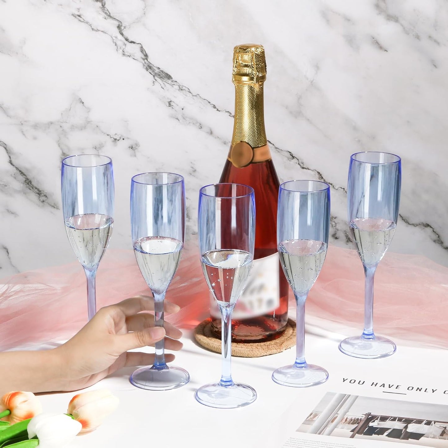 XUWAIDSGN 24 Pcs Champagne Flutes Plastic Wine Glasses Bulk Vintage Champagne Flutes Mimosa Bar Glasses Stemmed Drinking Cups 5.4OZ for Christmas Birthday Wedding Bride (24, Clear blue)