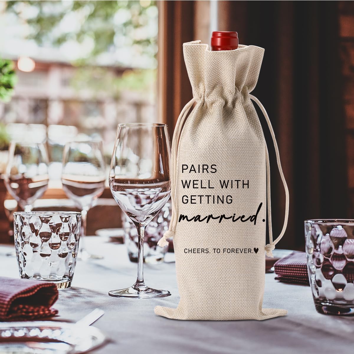 2PCS Married Wine Bag Married Gifts for Couples Mr Mrs Marriage Honeymoon Gift Wedding Party Decorations Getting Engaged Wine Bottle Bag Champagne Bottle Wraps Bags