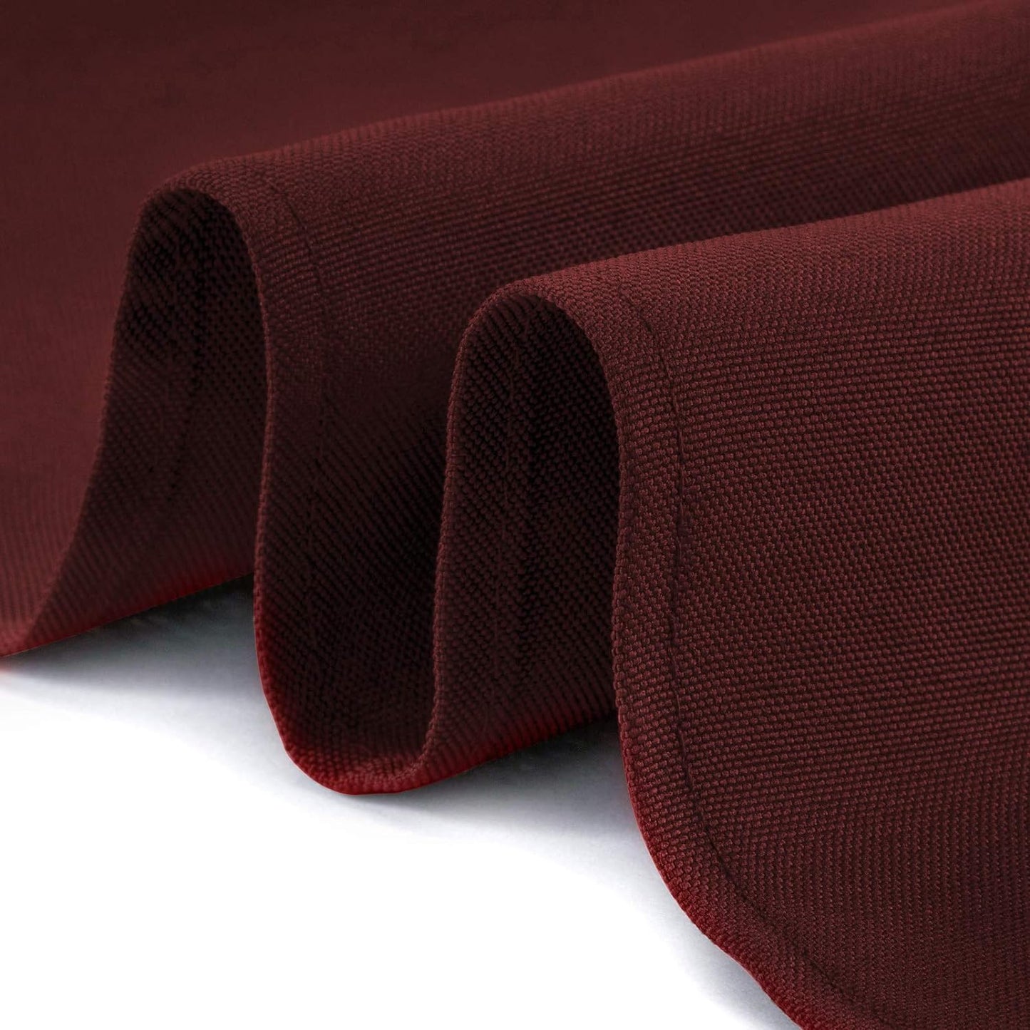 Lann's Linens - 70" Round Premium Tablecloth for Wedding/Banquet/Restaurant - Polyester Fabric Table Cloth - Burgundy