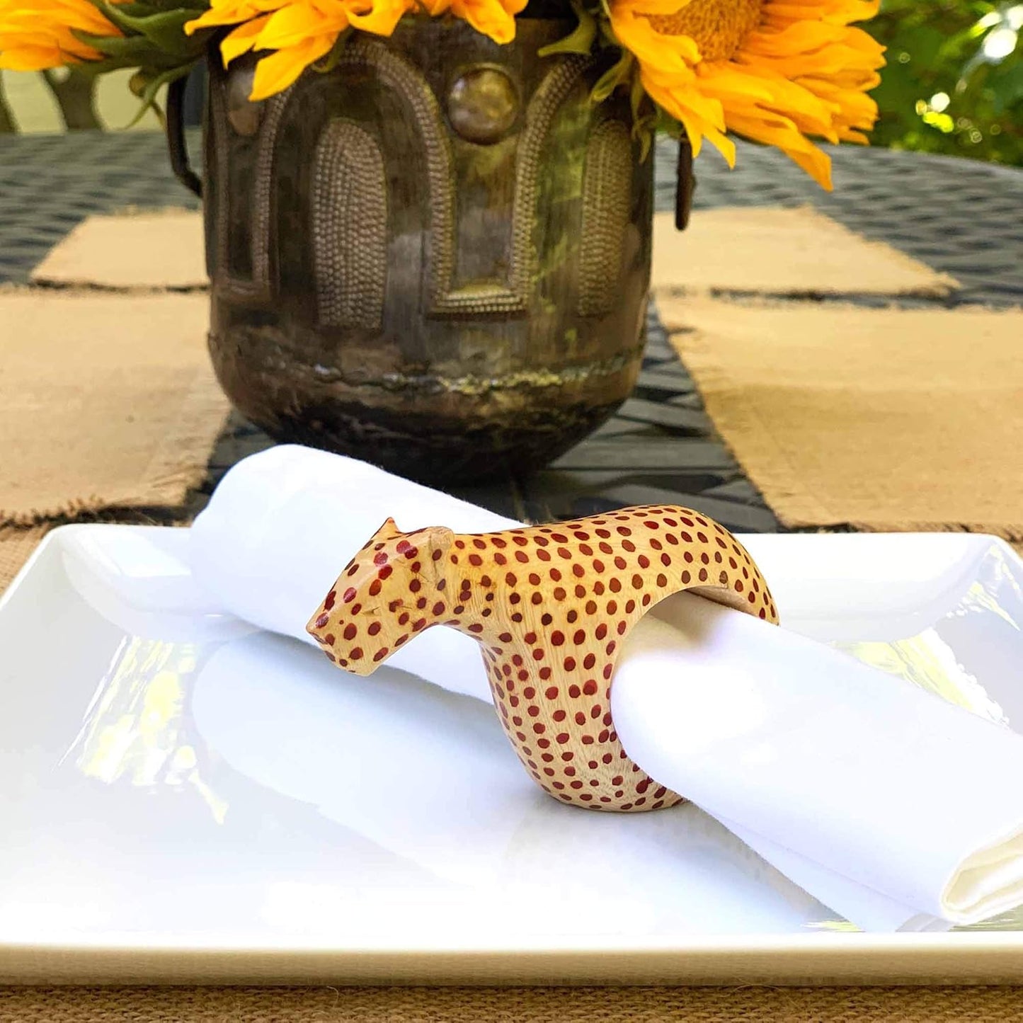 Global Crafts Handcarved Mahogany Wooden Napkin Ring Holders, Cheetah, Set of 6 (KWF012_C)