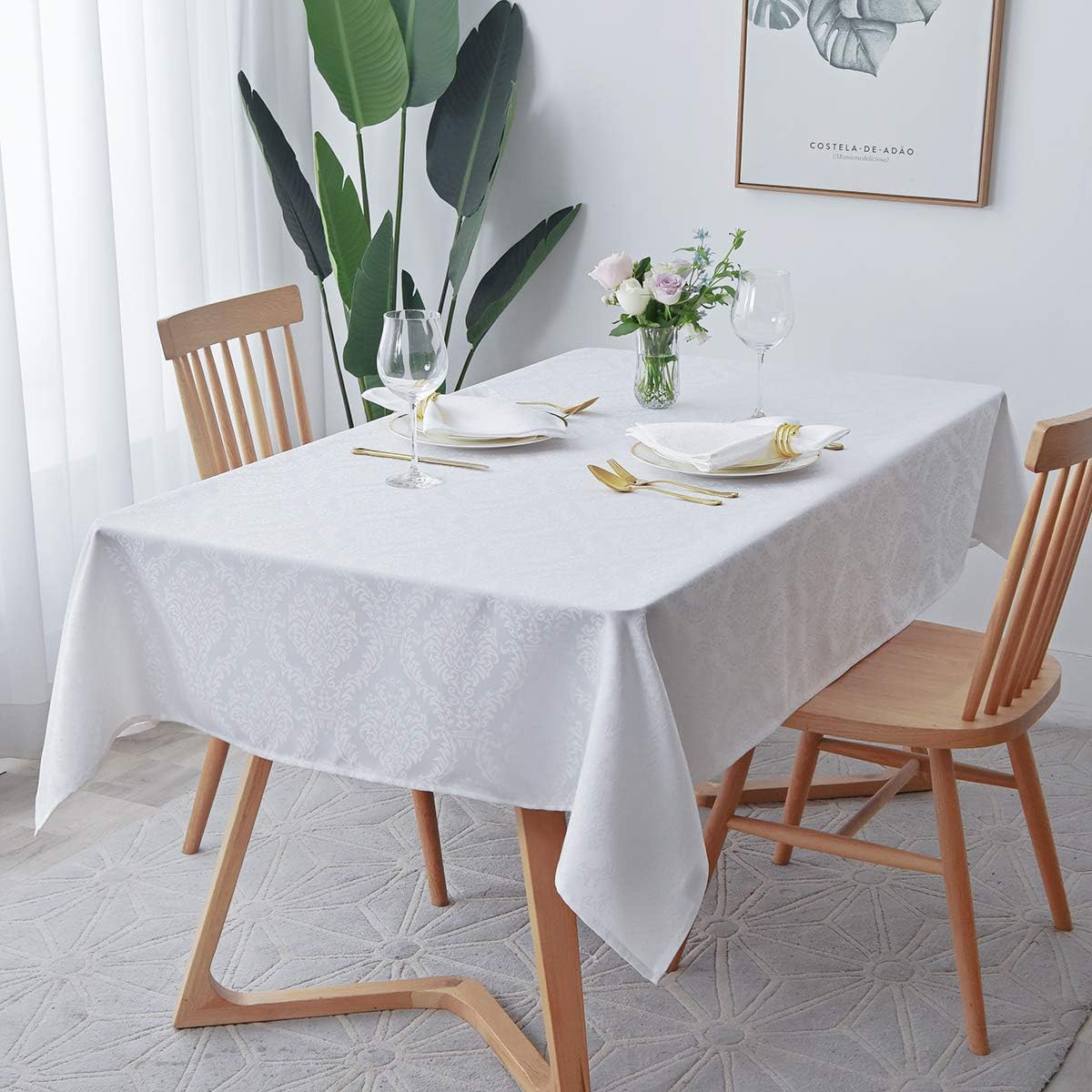 maxmill Jacquard Table Cloth Damask Pattern Spillproof Wrinkle Resistant Heavy Weight Soft Tablecloth for Kitchen Dinning Tabletop Outdoor Picnic Rectangle 52 x 70 Inch White