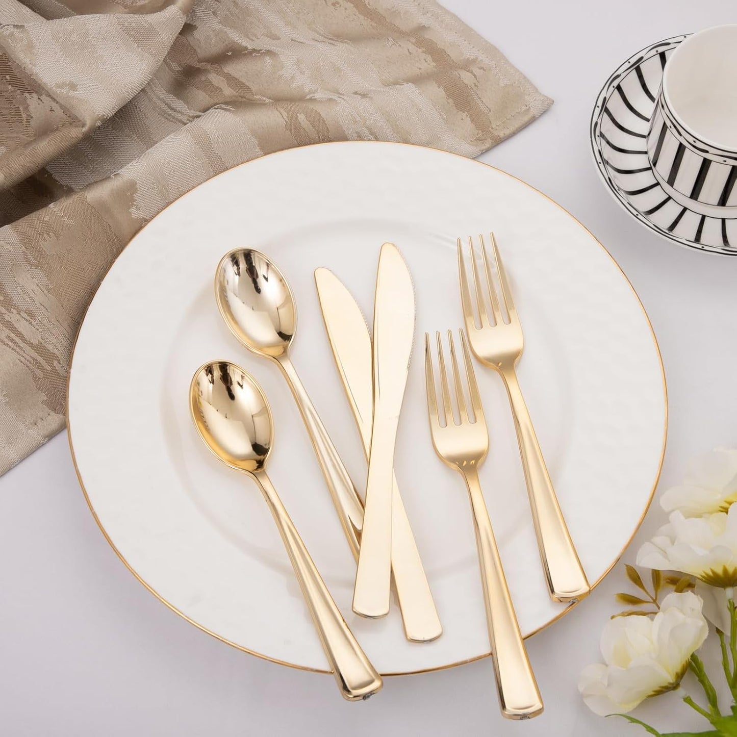 Liacere 200Pcs Gold Plastic Silverware-Gold Plastic Cutlery - Disposable Silverware include 100 Forks 50 Spoons 50 Knives Perfect for Parties&Weddings&Restaurants&Thanksgiving&Fall Decor