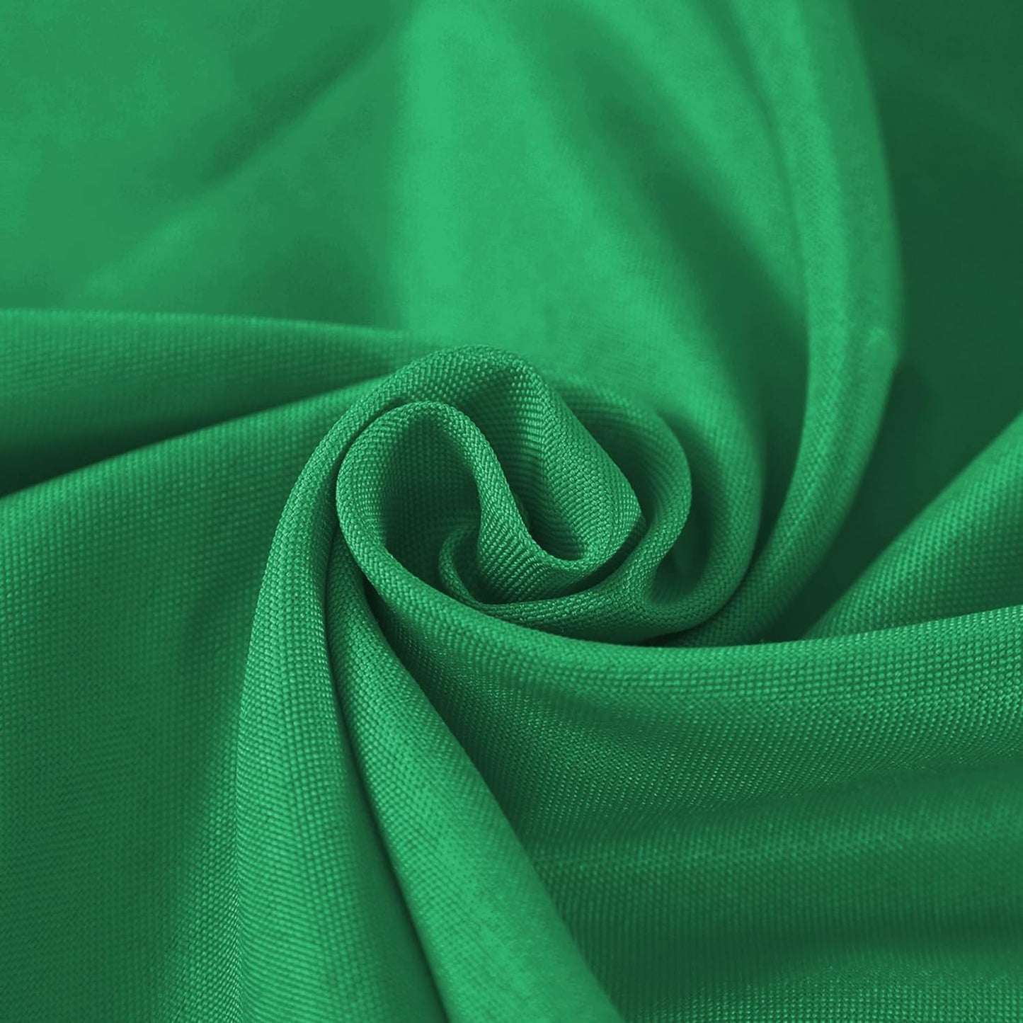 Fokitut 2 Pack Waterproof Round Tablecloth, 120 Inch, Stain Resistant and Wrinkle Polyester Table Cloth, Fabric Table Cover for Kitchen Dining, Wedding, Party, Holiday Dinner-Emerald