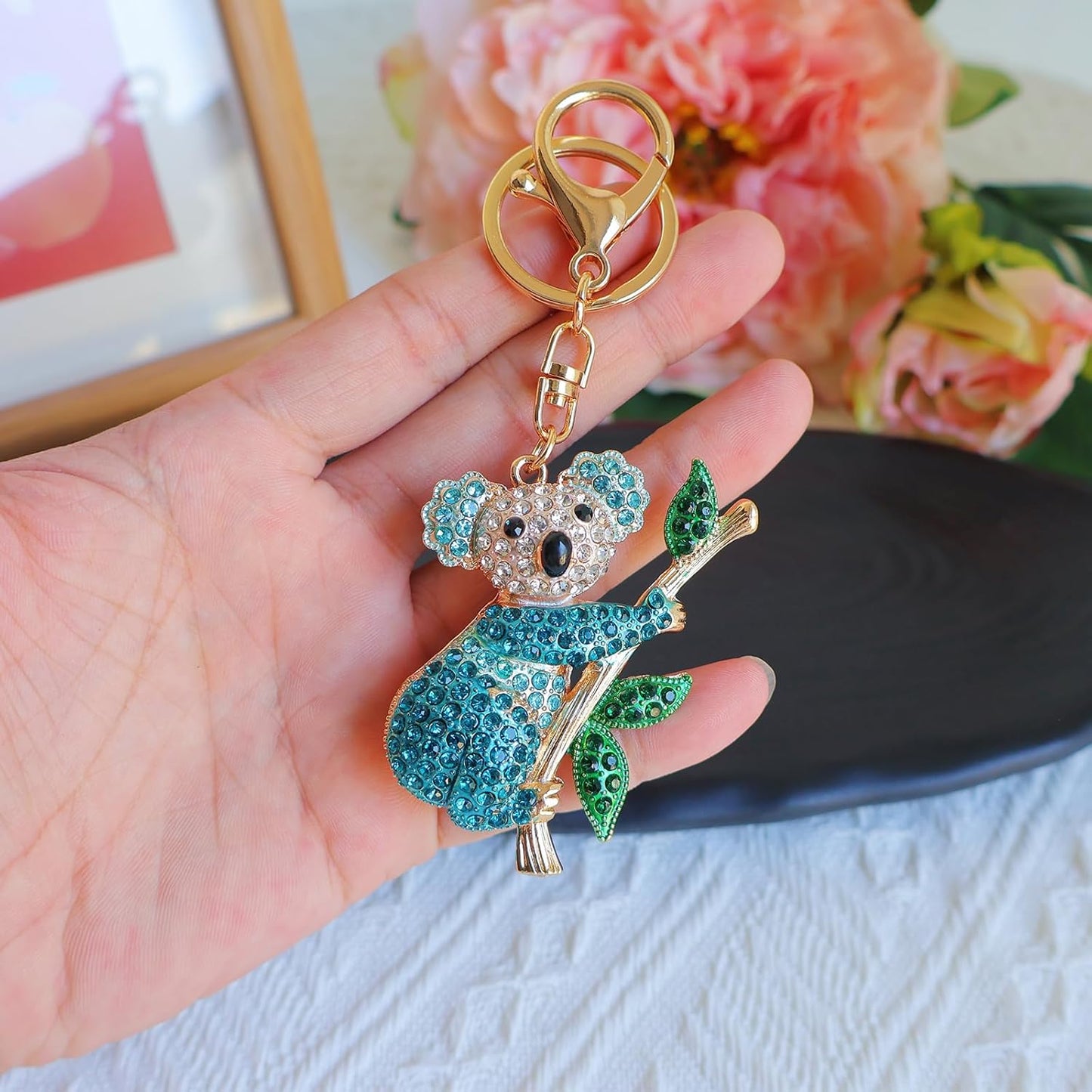 Key Chains Women Cute Keychains for Women Funny Keychain for Her Sister Girl Birthday Gift Bag Wallet Accessories