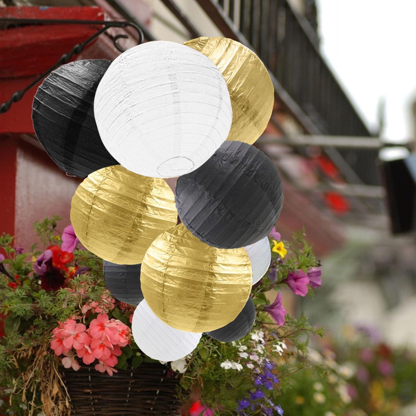 12 Pcs Black Gold White Paper Lanterns Black Gold Hanging Paper Lanterns for New Year Wedding Graduation Anniversary Birthday Party Home Graden Decor