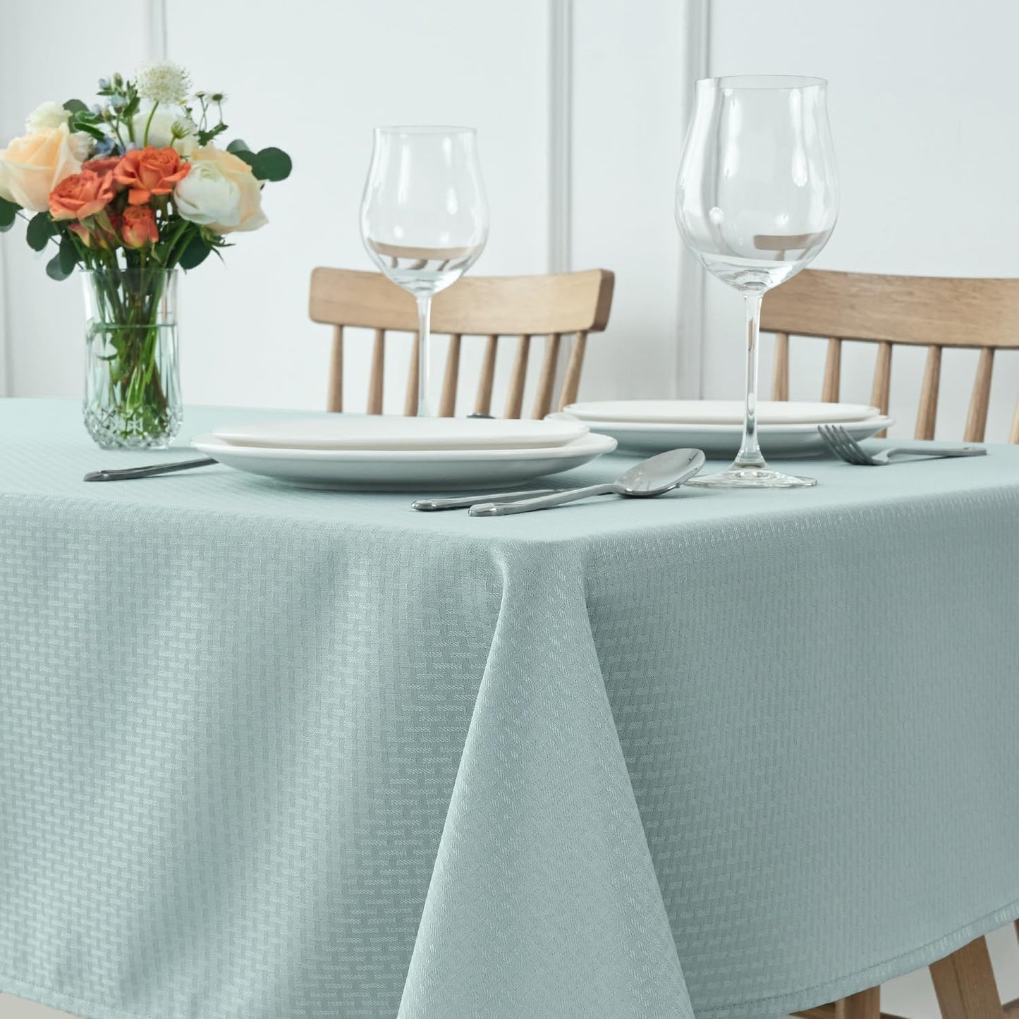 maxmill Weaved Texture Rectangle Tablecloth Water Resistant Wrinkle Free Spill-Proof, Soft Table Cloth for Dining Room Decoration, Banquet Parties Event Holiday Dinner, 60 x 84 Inch Dusty Blue