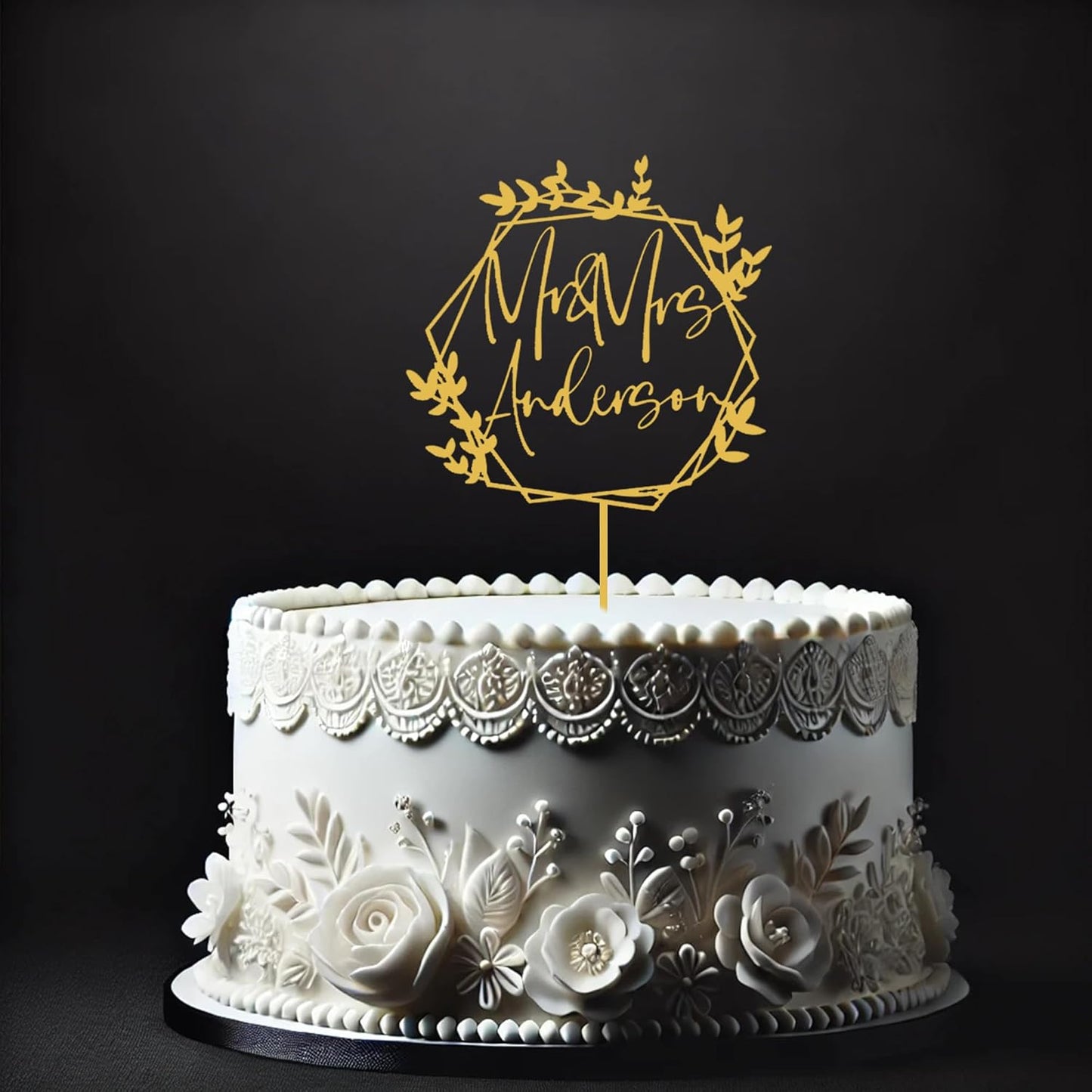 Custom Luxury Bride & Groom Cake Topper with Wreath & Heart for Couple's Wedding or Engagement
