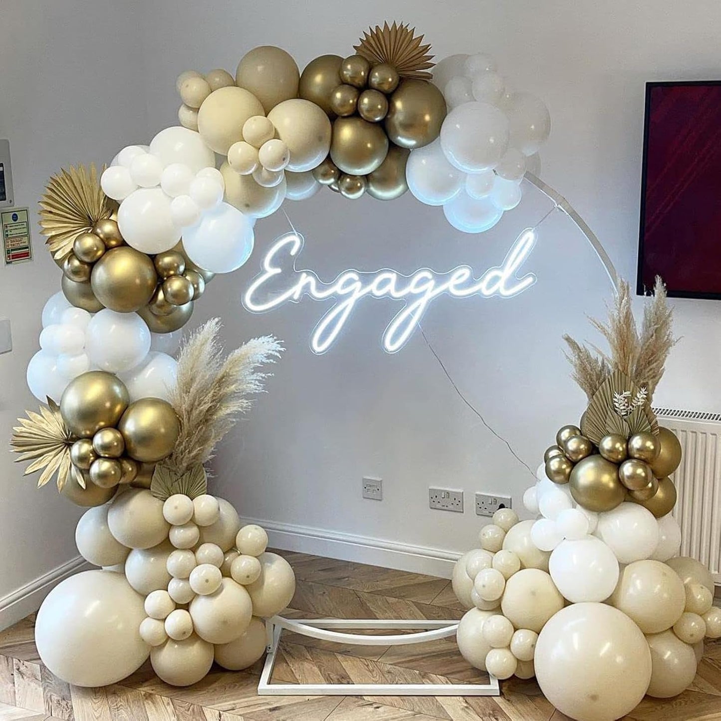 PartyWoo White Sand Balloons, 101 pcs 12 Inch Boho White Balloons, Sand White Balloon for Balloon Garland Balloon Arch as Party Decorations, Birthday Decorations, Baby Shower Decorations, White-F12