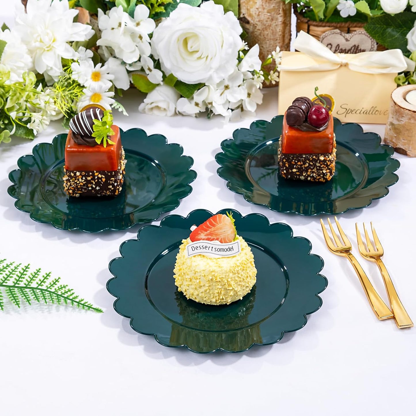 LIYH 200 Pcs Drak Green Christmas Plastic Plates - Disposable Dessert Plates with Gold Forks, Gold Cake Forks 5", Plastic Cake Plate 7.5" for Christmas Holiday Party Table Decoration