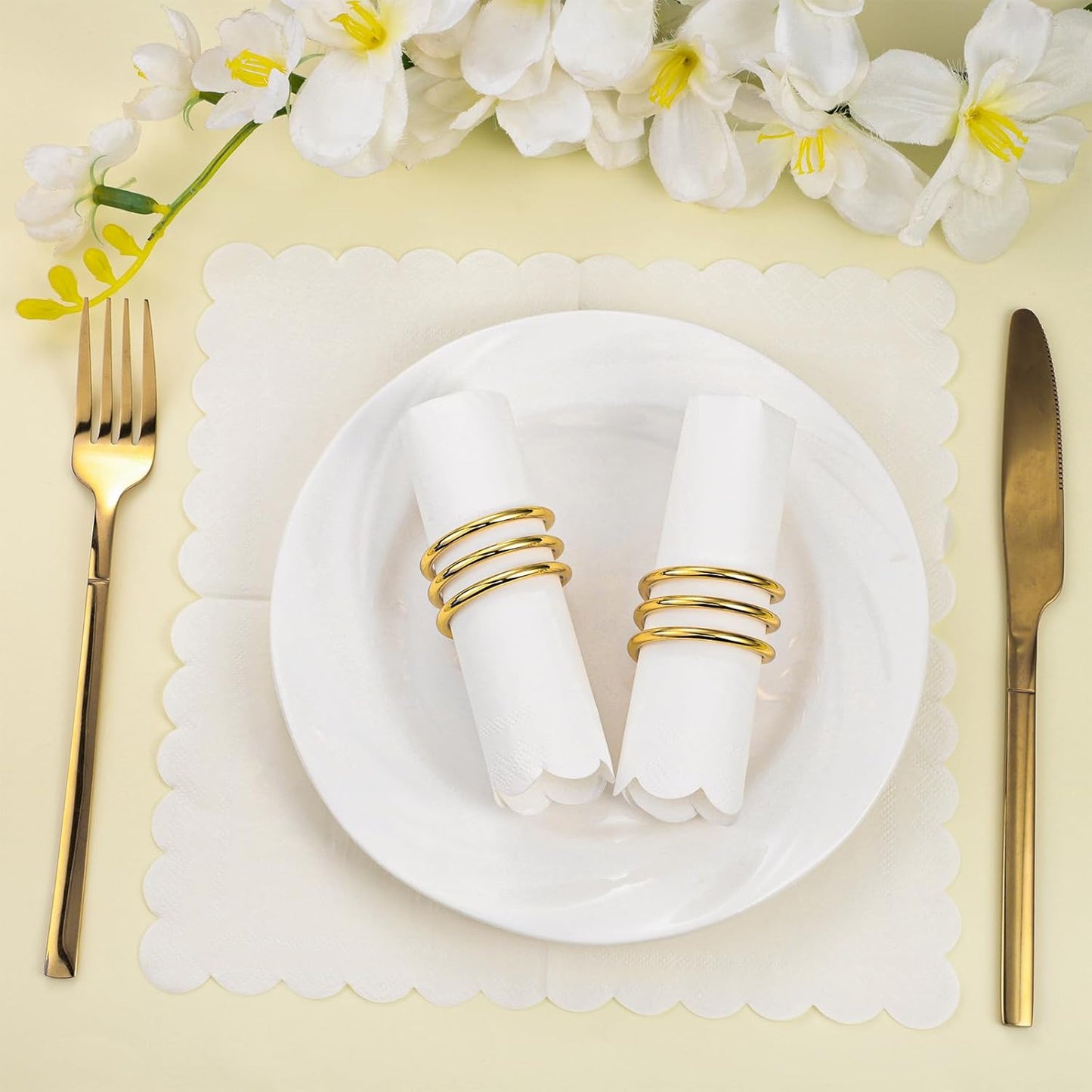 120 Pcs Cocktail Napkins Scalloped White Wedding Napkins Disposable Dessert Beverage Napkins for Wedding, Bridal Shower,Coffee Bar Dinner, 5 x 5 Inch